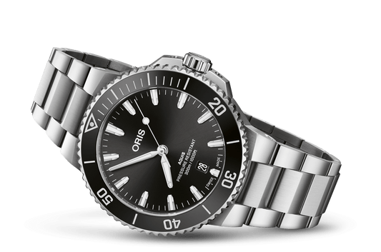 Oris Aquis Date