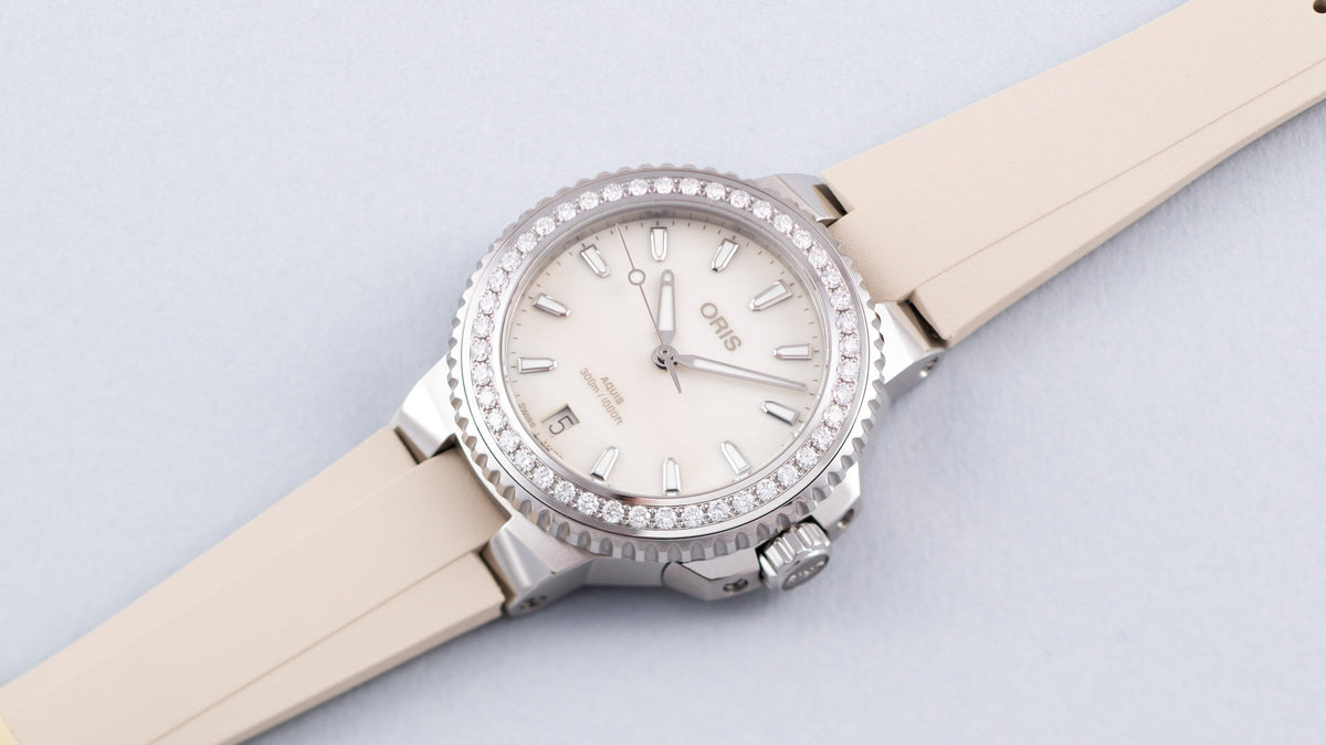 Oris Aquis Date Diamonds - 10