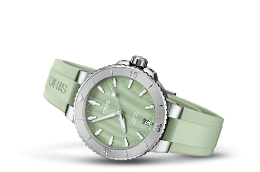 Oris Aquis Date