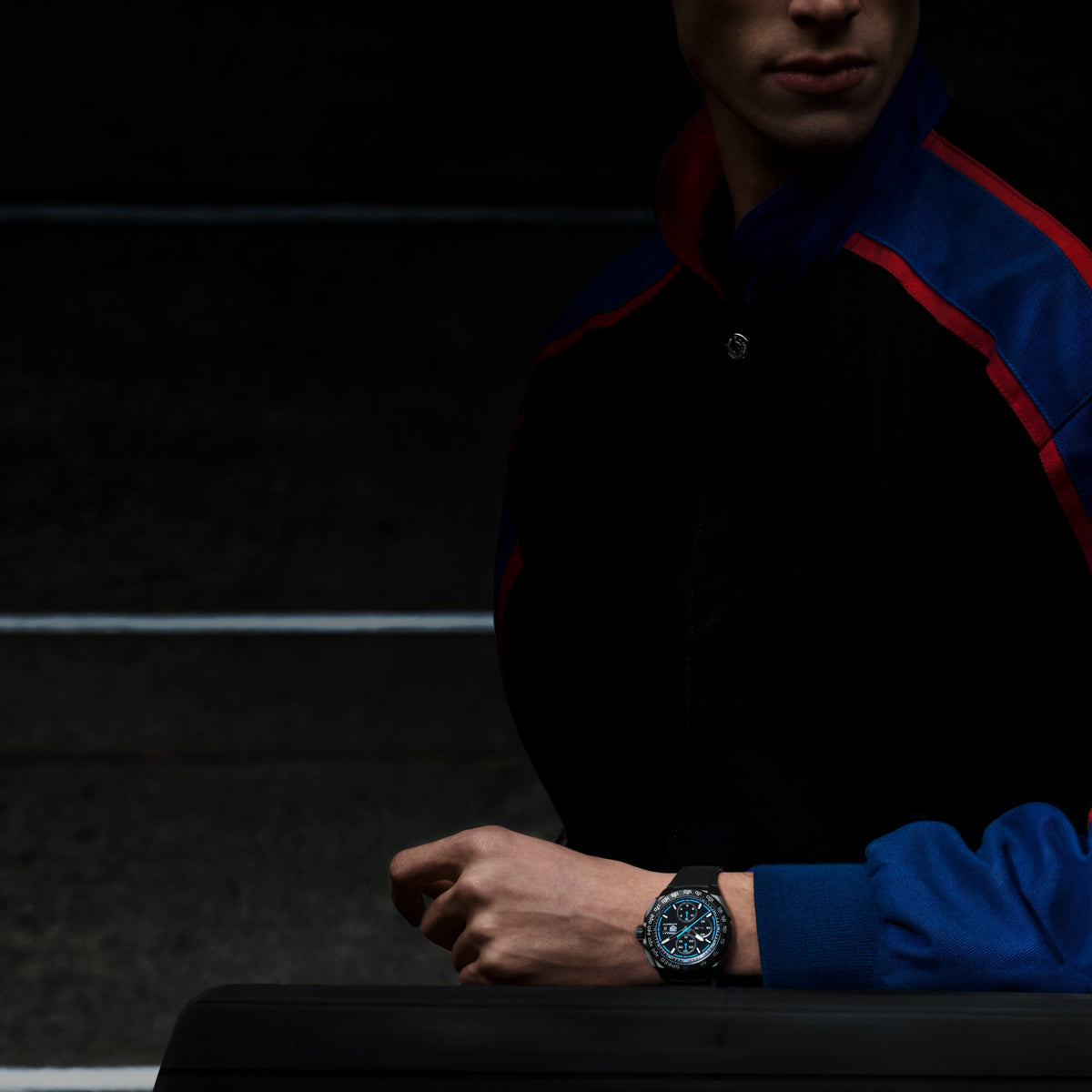 טיטניום מצופה DLC שחור מותז חול / לוח שחורה וכחולה