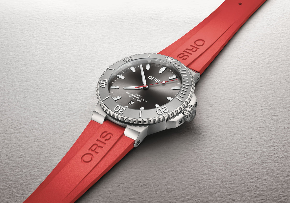 Oris Aquis Date Relief - 4
